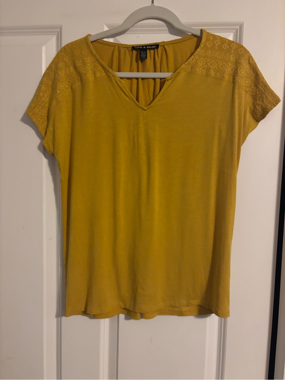 Cable & Gauge Mustard Short-Sleeve V-Neck Top with Embroidered Shoulders